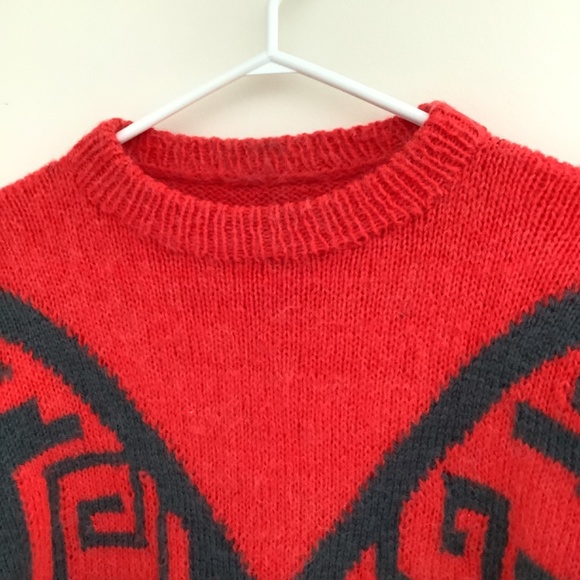 Vintage Abstract Design Drop Sleeve Sweater - Picture 3 of 9